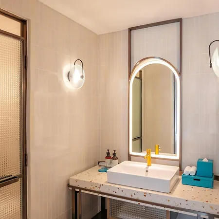 La Festa Phu Quoc, Curio Collection By Hilton Hotel Exterior photo