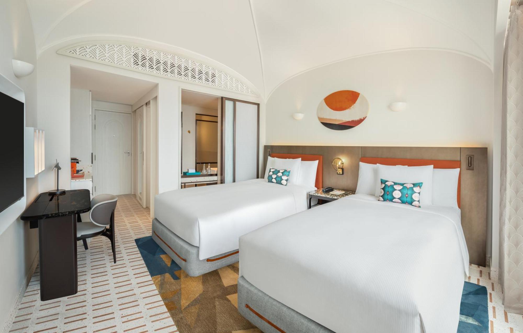 La Festa Phu Quoc, Curio Collection By Hilton Resort 5*
