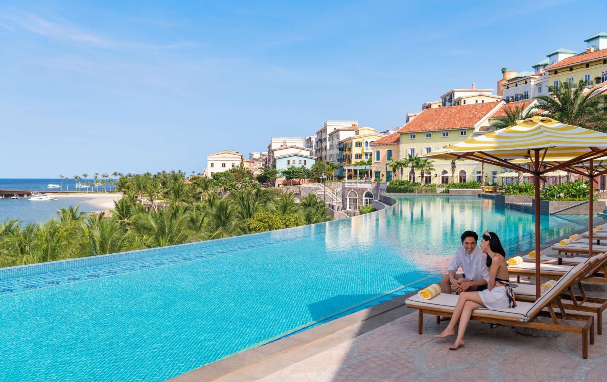 Resort La Festa Phu Quoc, Curio Collection By Hilton Phu Quoc