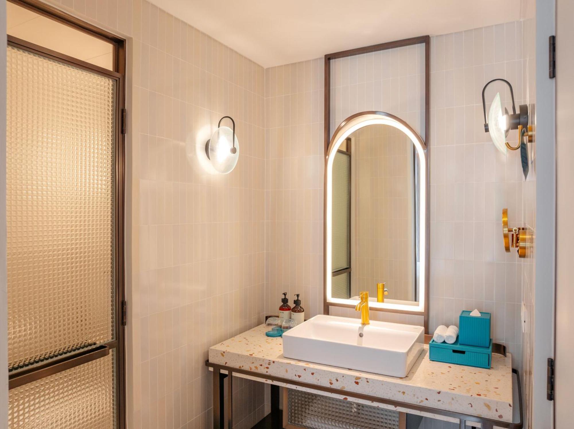 La Festa Phu Quoc, Curio Collection By Hilton Resort