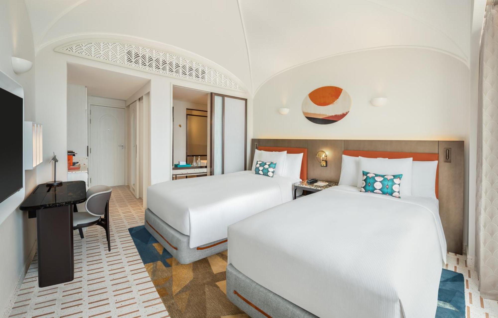 La Festa Phu Quoc, Curio Collection By Hilton 5* Phú Quốc