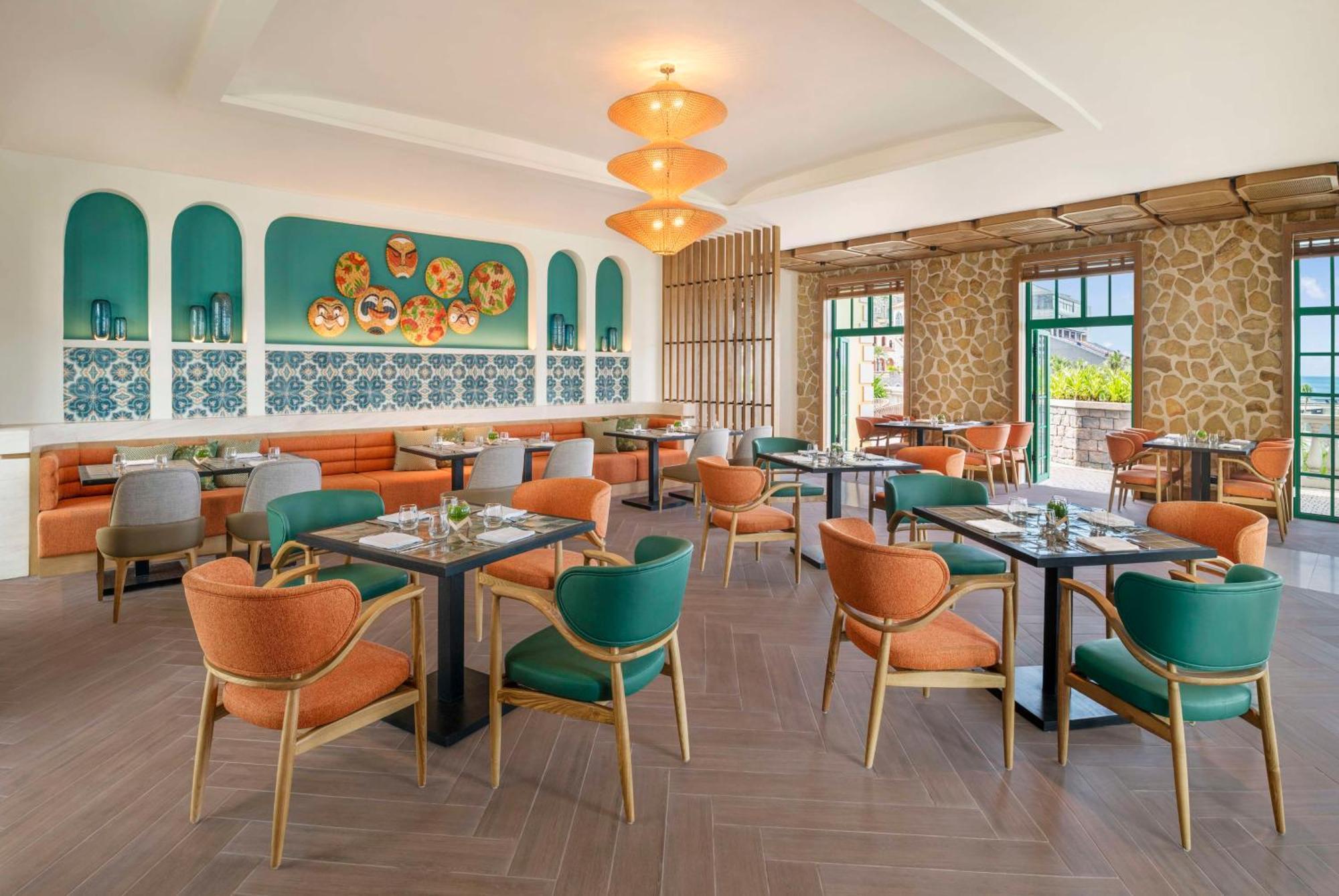 La Festa Phu Quoc, Curio Collection By Hilton Resort