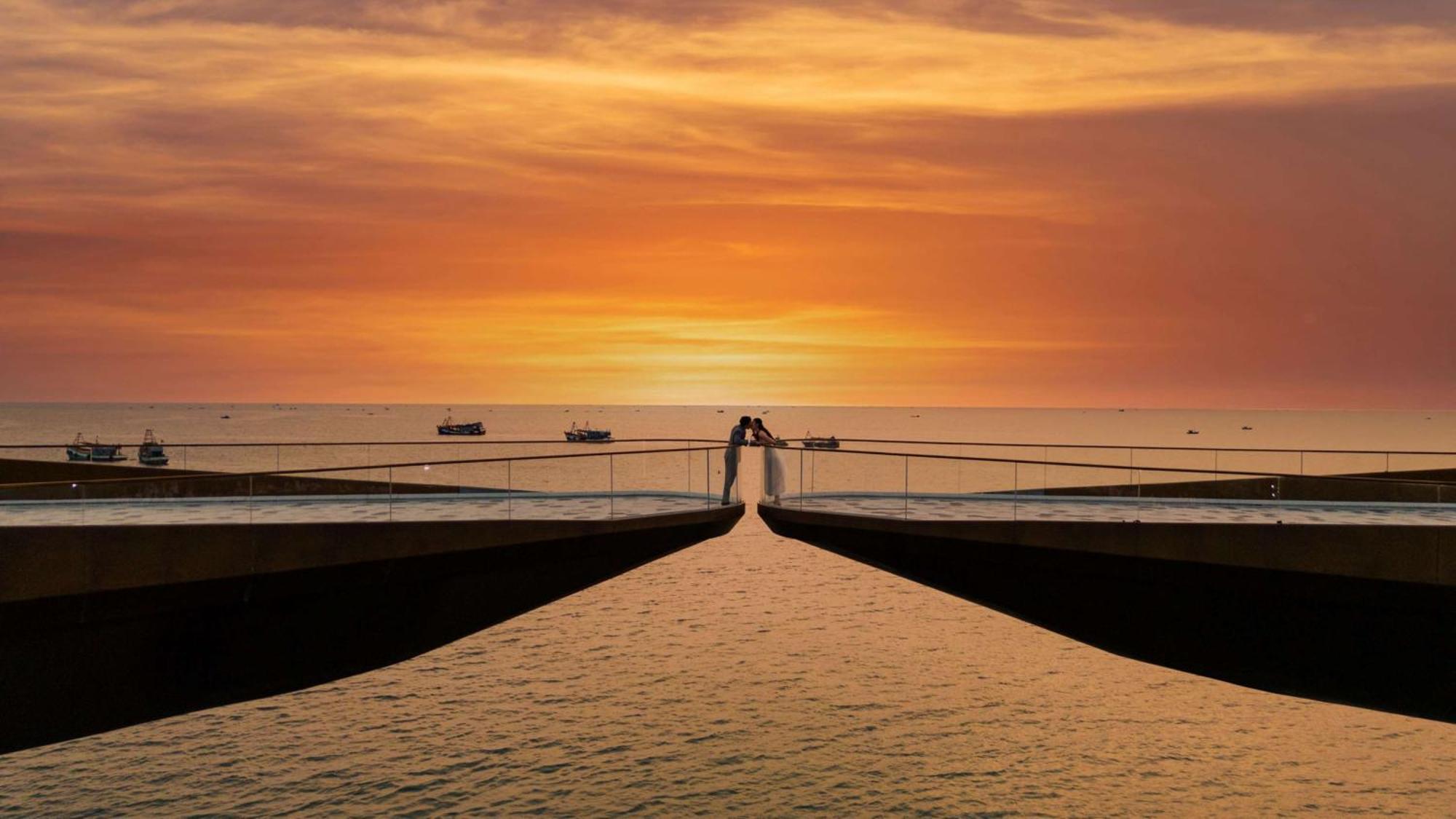 La Festa Phu Quoc, Curio Collection By Hilton Resort