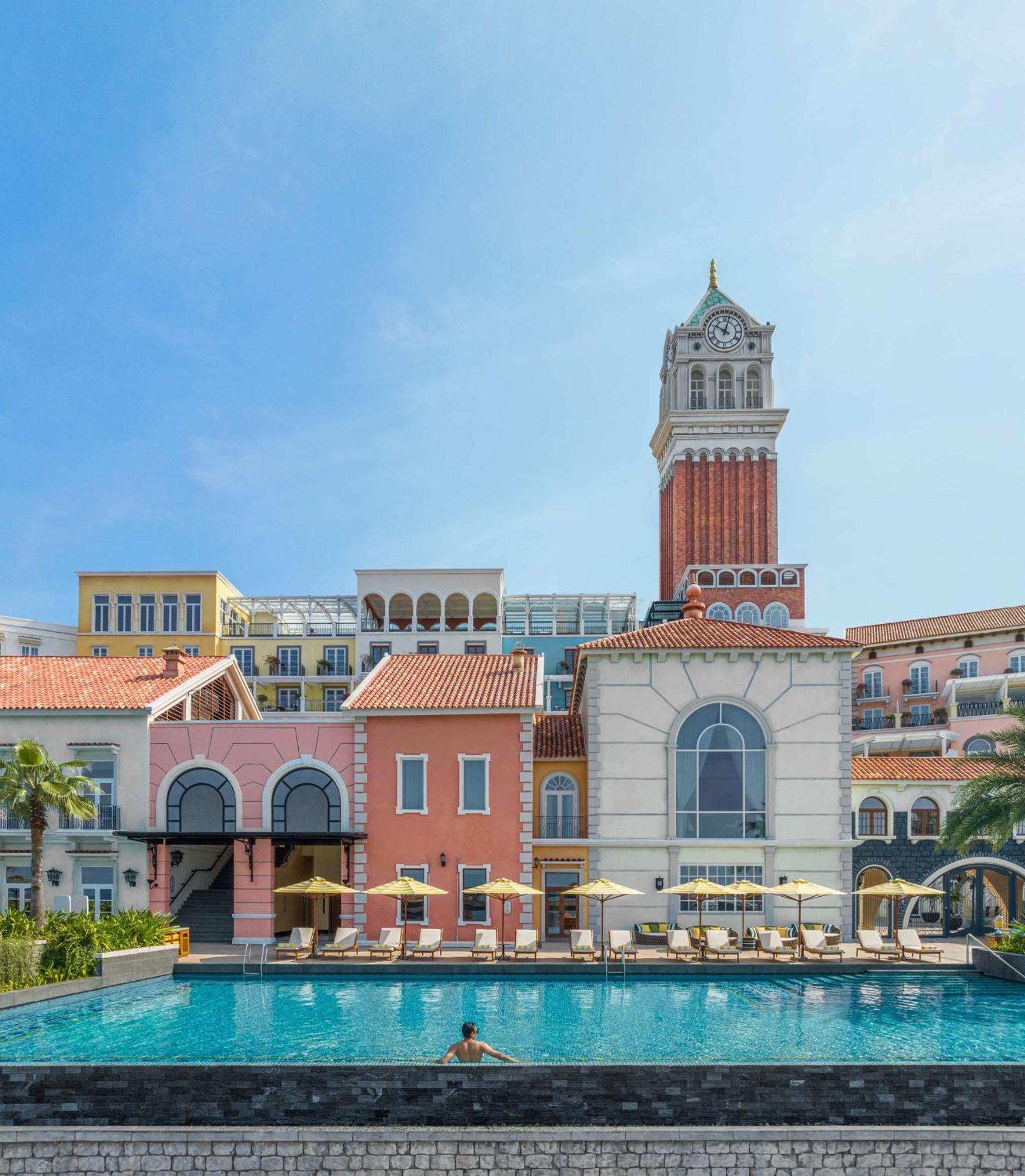 Resort La Festa Phu Quoc, Curio Collection By Hilton 5*