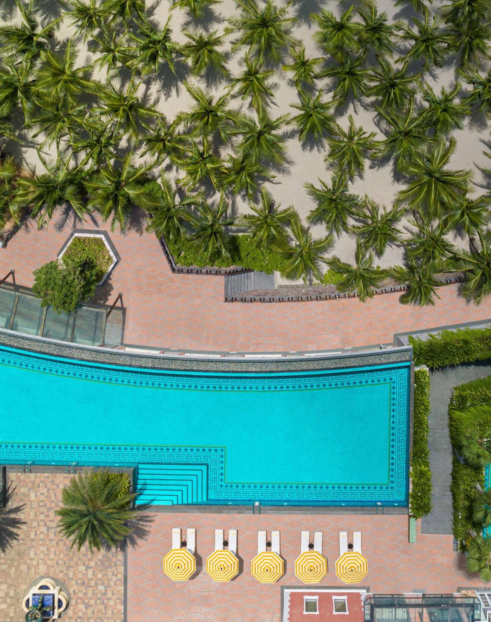 Resort La Festa Phu Quoc, Curio Collection By Hilton Phú Quốc